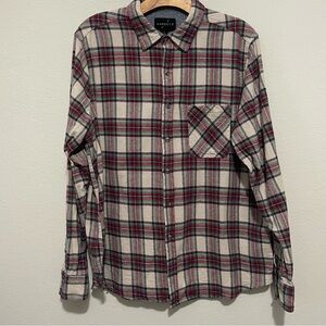 Capsule Flannel Size Large with Breast Pocket Button Down Red Green Ivory Plaid